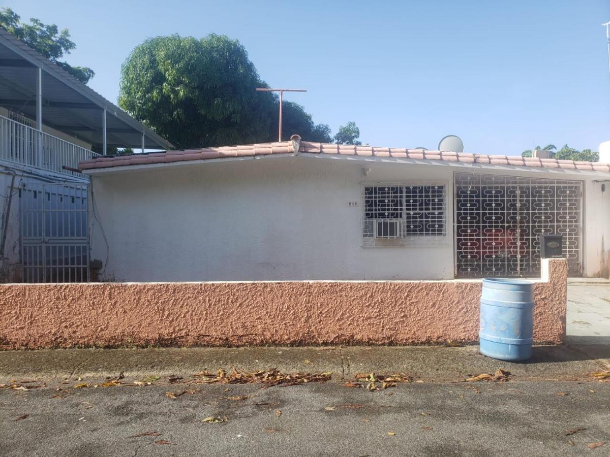 Figueroa Guest Rooms In Country Club San Juan Exterior photo